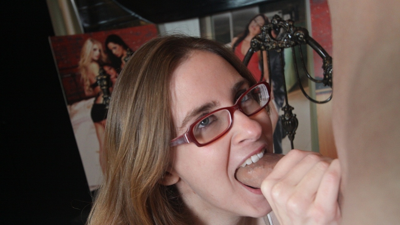 Jay Taylor Likes the Sex